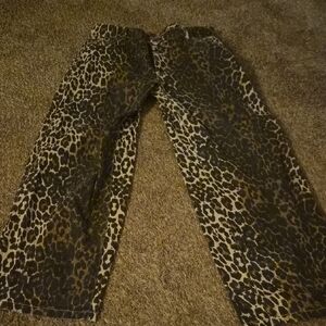 Edikted Leopard Pant. Size XL Runs Small.